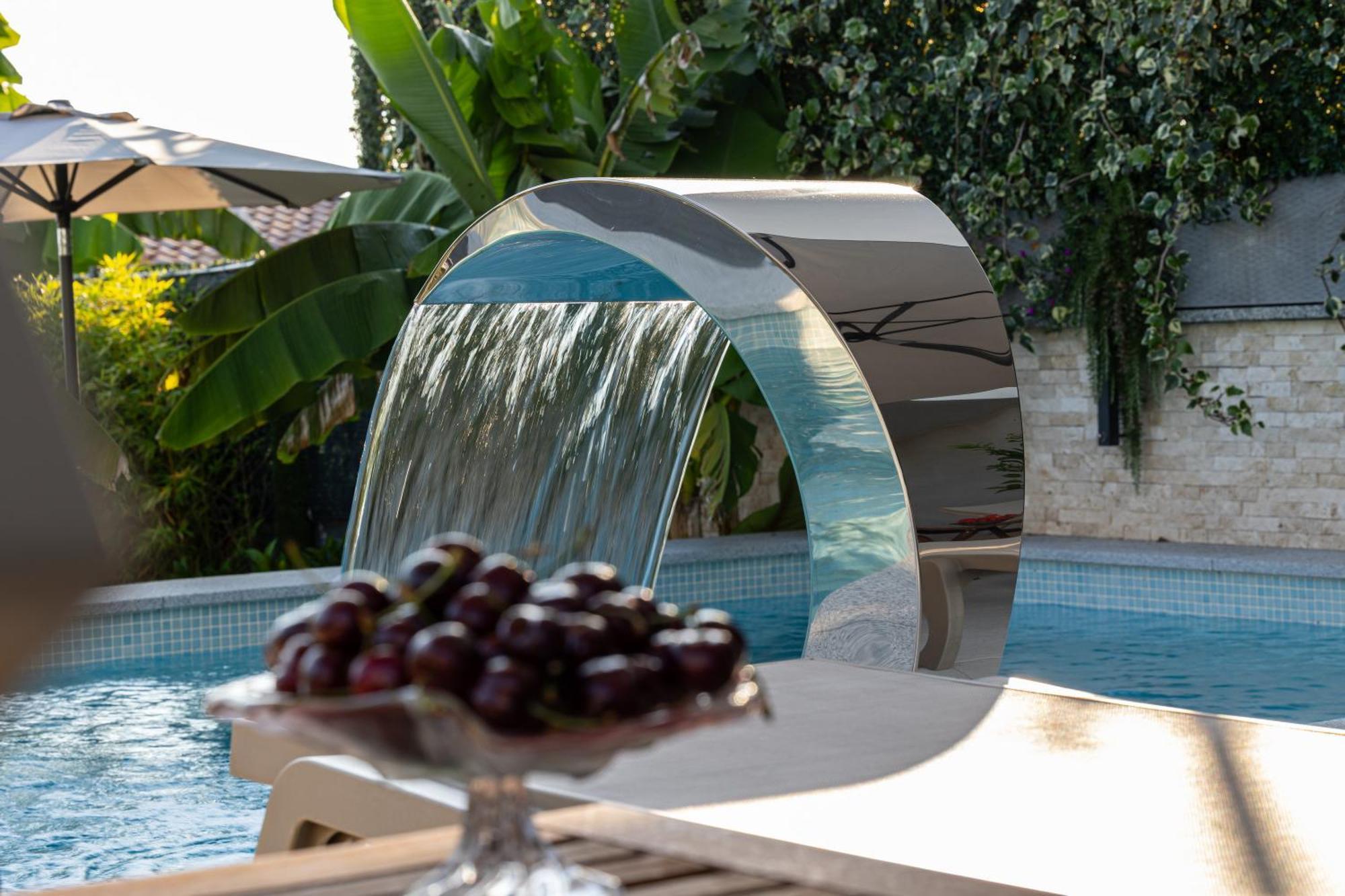 Luxury Villas White Sails Pinezići Eksteriør bilde