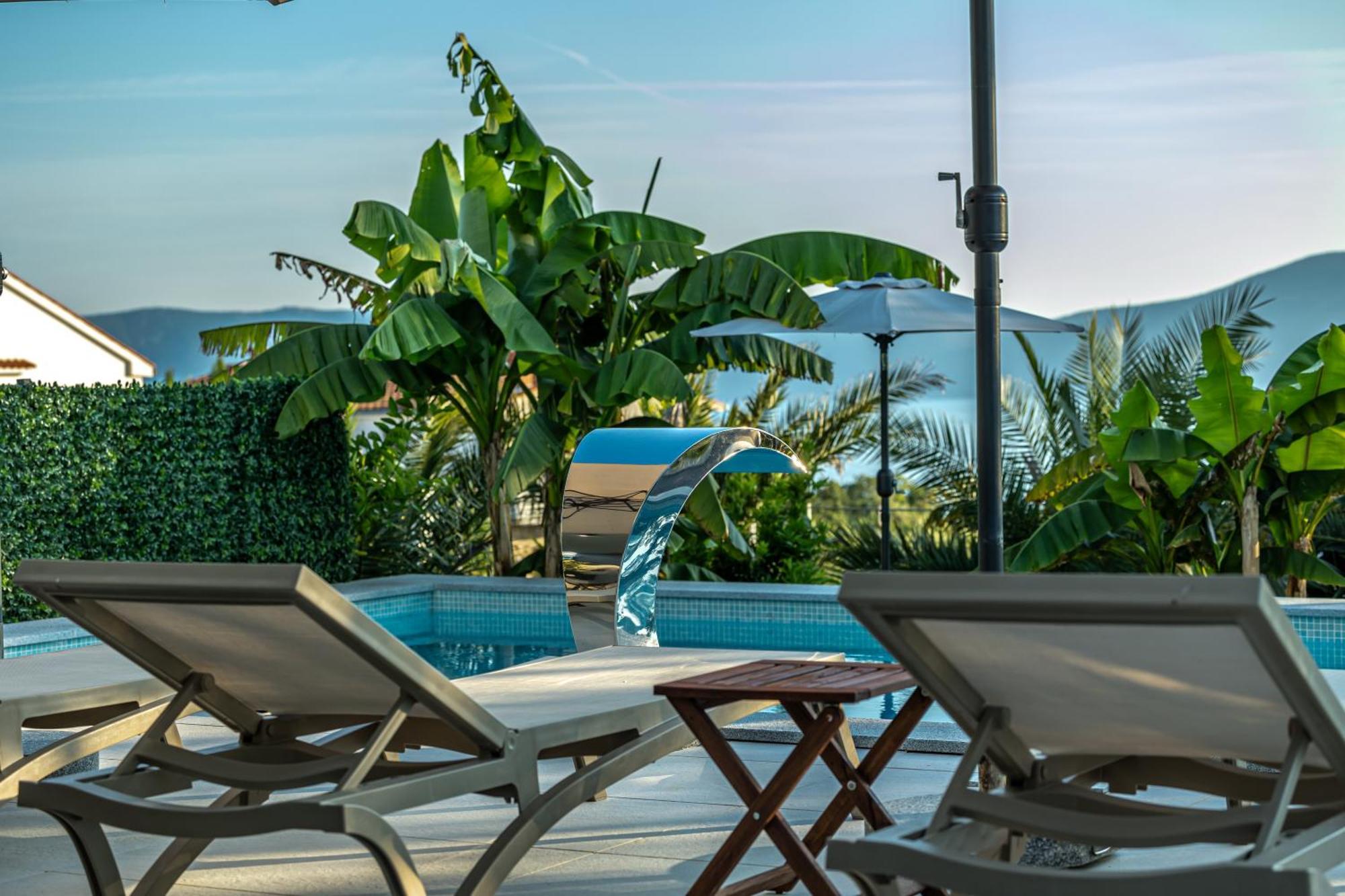 Luxury Villas White Sails Pinezići Eksteriør bilde