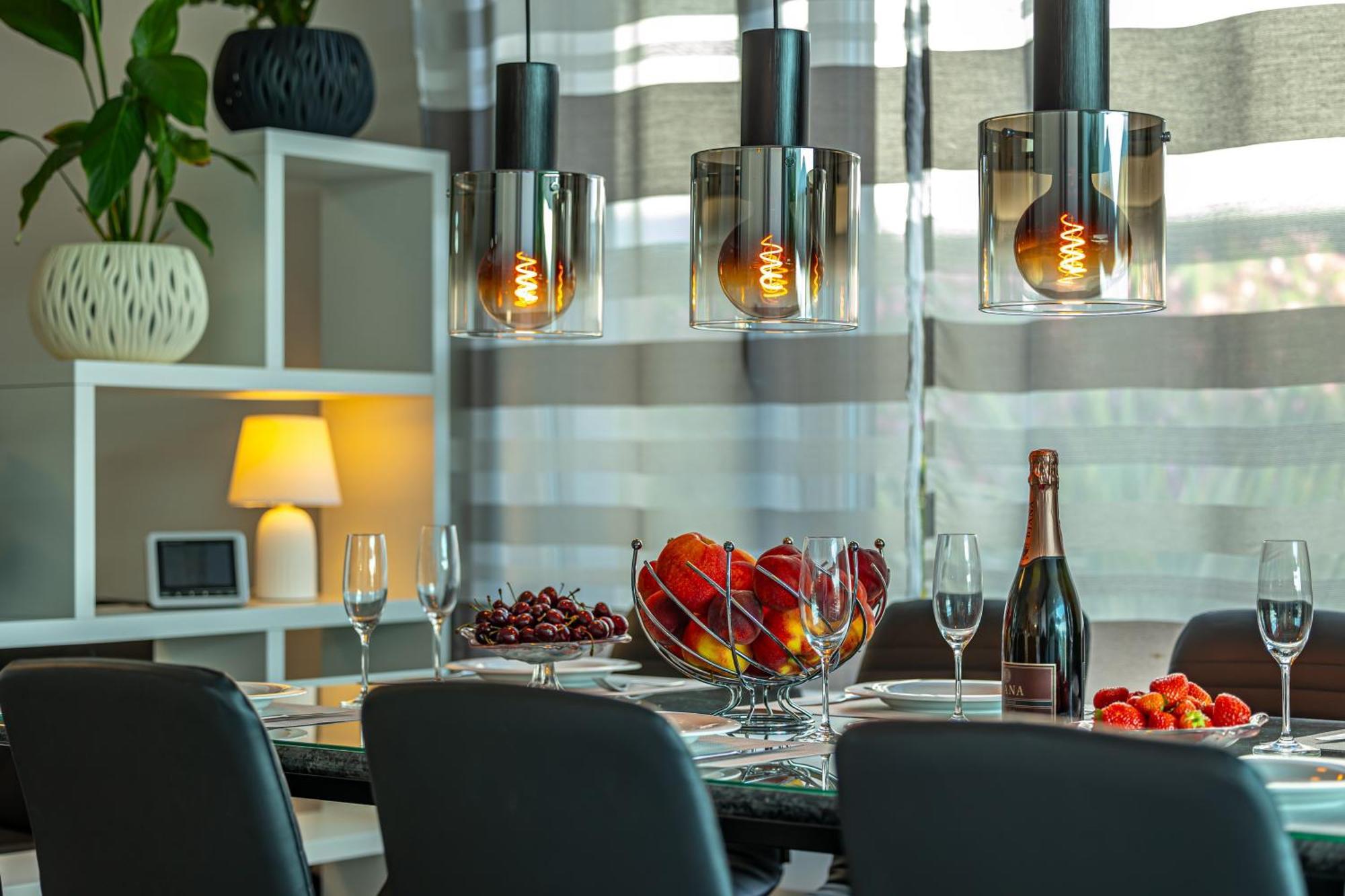 Luxury Villas White Sails Pinezići Eksteriør bilde