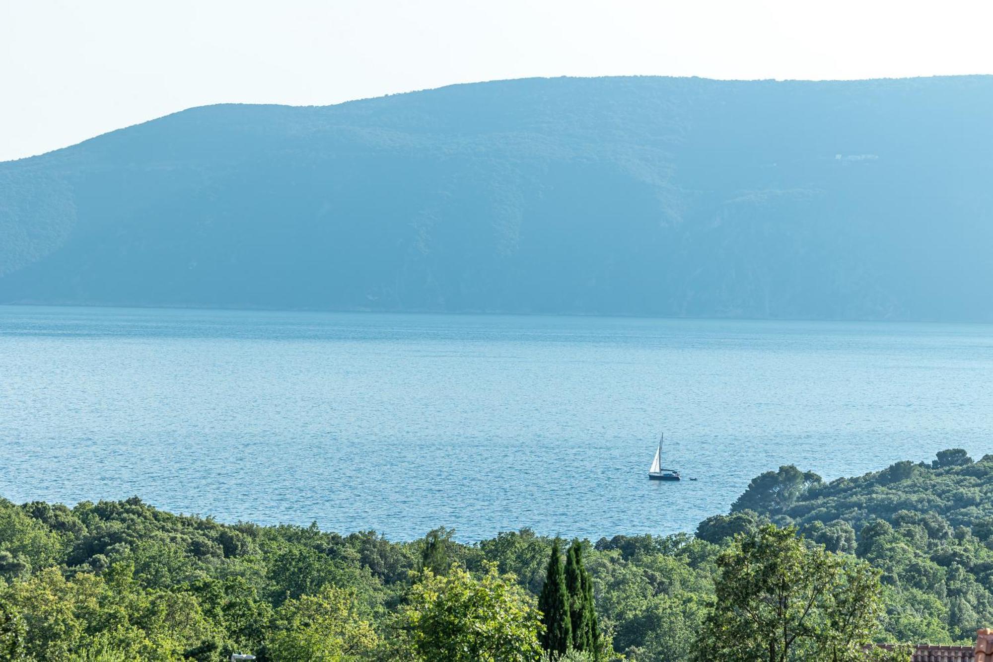 Luxury Villas White Sails Pinezići Eksteriør bilde