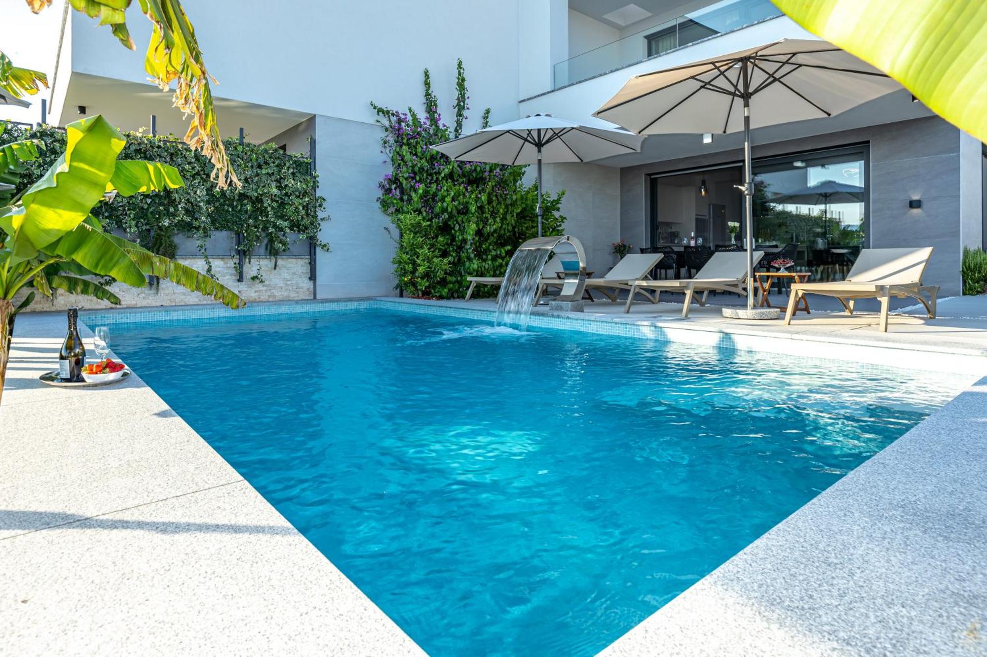 Luxury Villas White Sails Pinezići Eksteriør bilde